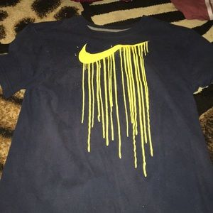 Nike tee